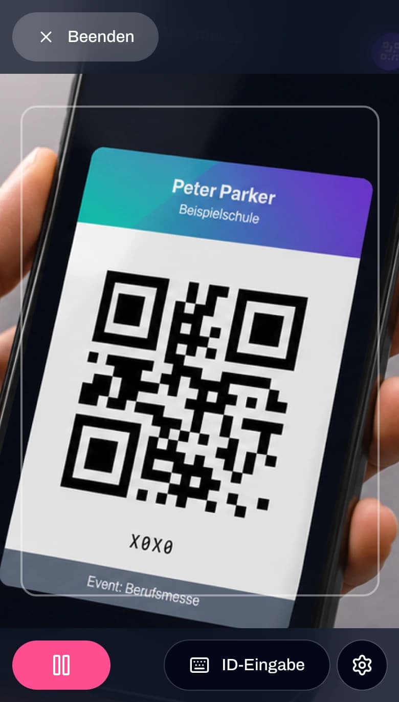 QR-Code-Scanner mit Kamerabild eines Teilnehmer-Badges